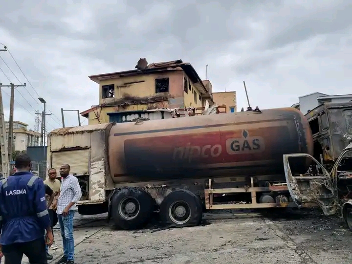 Gas Truck Explosion Rocks Mobil Filling Station in Lagos, Leaves Two ...